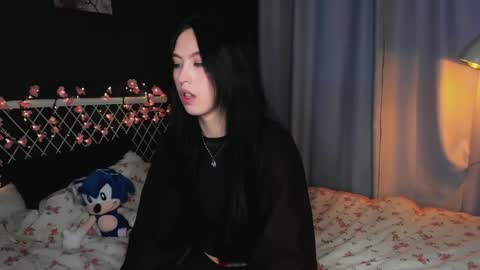 Liz online show from May 17, 4:28 pm