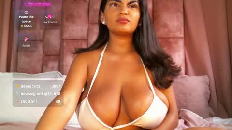 miasaandovaal 22 online show from March 5, 8:55 pm