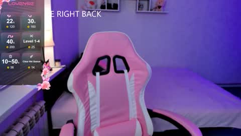 Mia  online show from October 22, 8:03 pm