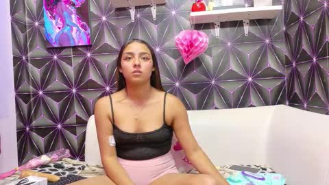 Mariana online show from February 15, 4:15 am