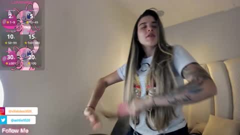 Mia Villalobos online show from October 3, 12:32 pm