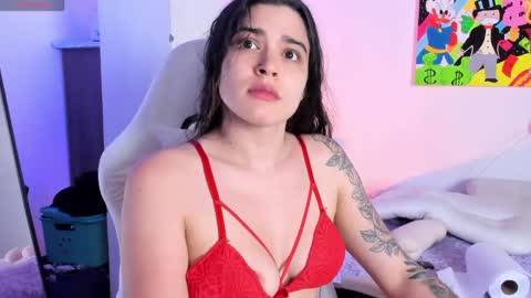 Mia Villalobos online show from May 3, 1:20 am