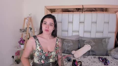 Mia Villalobos online show from February 11, 6:22 pm