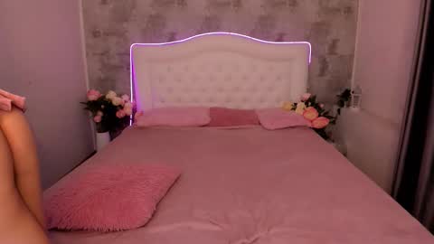 MichaelaFoxx online show from November 23, 1:24 pm