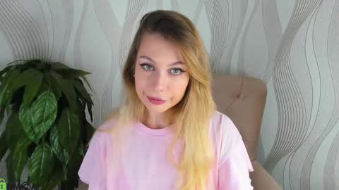 Michelle Mary online show from December 2, 1:51 am