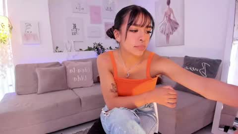 Snapshot of michelle_se chatting on January 8, 5:37 pm Michelle online show from January 8, 5:37 pm