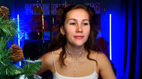 MichelleOrtis online show from December 25, 1:30 pm