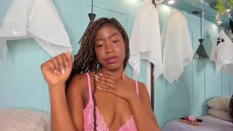 michellepose online show from October 24, 12:56 pm