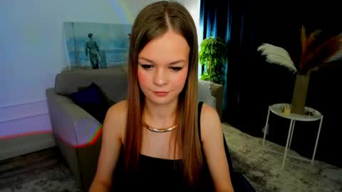 midnighteaura online show from April 16, 11:32 am