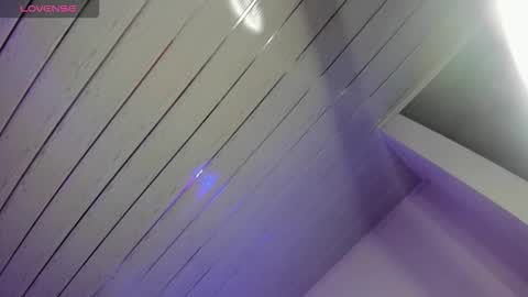 midory_ online show from September 18, 6:01 am