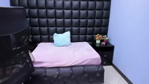 miha_cute online show from March 1, 5:07 am