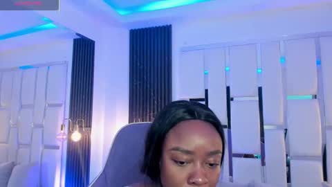 Miia Schwarz  online show from February 4, 12:08 pm