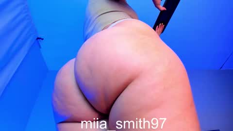 mia online show from October 9, 11:09 pm