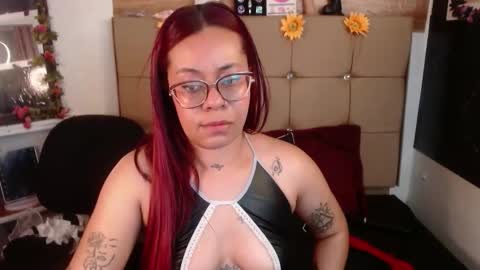 miia online show from November 28, 12:57 am