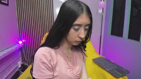 miilu  online show from November 6, 4:07 am