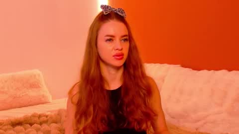 Amira online show from December 4, 6:26 am