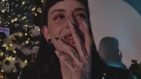 mika_moon_ online show from December 20, 6:56 pm