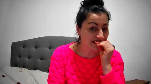 Mikyloveu online show from February 21, 4:05 pm