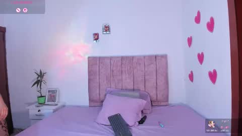 mila_1wood online show from November 14, 1:22 pm