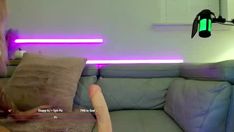 Mila Grey online show from October 25, 4:09 am