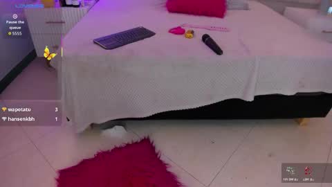 mila_hank online show from October 17, 4:54 pm