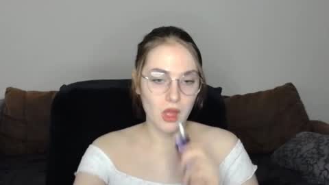 mila_keyy online show from February 8, 8:12 pm