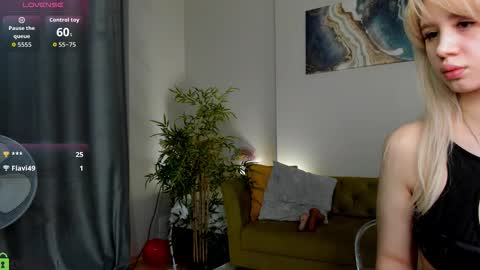 mila_kinor online show from February 12, 1:29 am