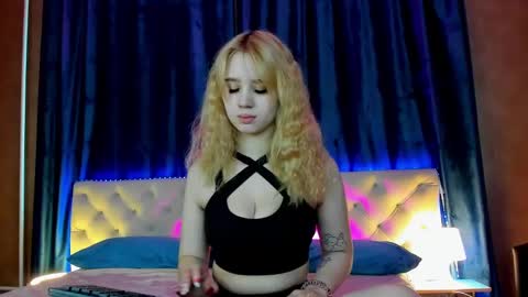 mila_kinor online show from February 27, 5:02 am