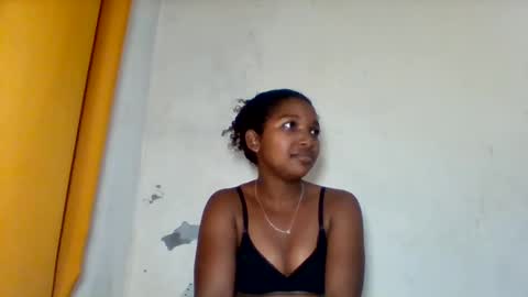 mila_lunah online show from May 8, 7:16 pm