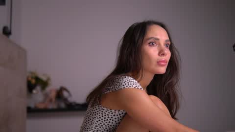 Snapshot of mila_may_ chatting on January 23, 3:05 am mila may  online show from January 23, 3:05 am