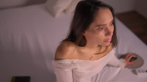 Snapshot of mila_may_ chatting on February 28, 6:10 am mila may  online show from February 28, 6:10 am