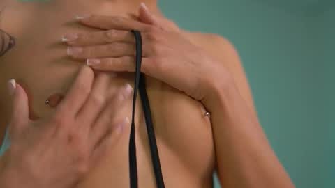 Snapshot of mila_may_ chatting on October 20, 10:57 pm mila may  online show from October 20, 10:57 pm