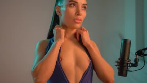 Snapshot of mila_may_ chatting on September 26, 10:51 pm mila may  online show from September 26, 10:51 pm