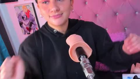 Snapshot of mila_nixon01 chatting on September 30, 6:02 pm MILA  online show from September 30, 6:02 pm
