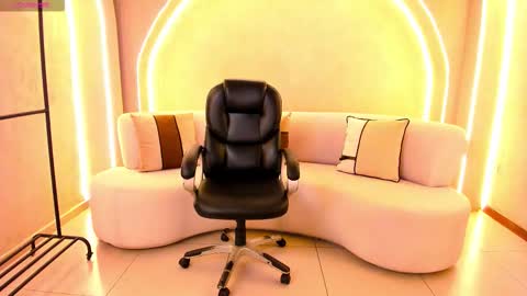 Mila online show from October 14, 2:14 am