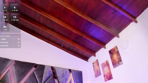 Milan  online show from February 11, 12:50 pm