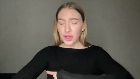 Milana online show from January 28, 9:19 pm