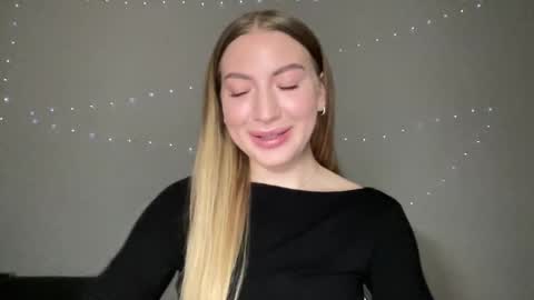 Milana online show from December 28, 11:19 am