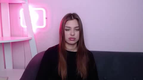 milanaangelas online show from February 22, 6:47 am