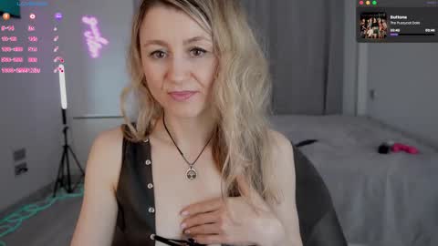 Milana online show from February 7, 1:53 am