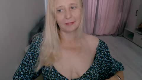 Milena online show from October 6, 6:08 am