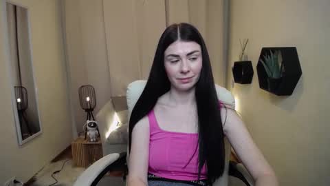 milasecretsss online show from February 21, 8:26 am