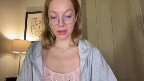 Mila online show from January 11, 4:34 pm