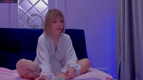 Milena online show from October 10, 10:20 am