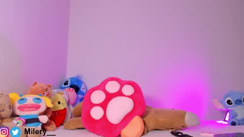M I L E R Y  online show from July 22, 12:33 am