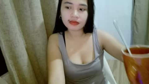 miletera online show from November 19, 8:31 pm