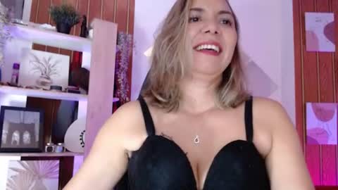 Sara  online show from August 6, 11:17 am