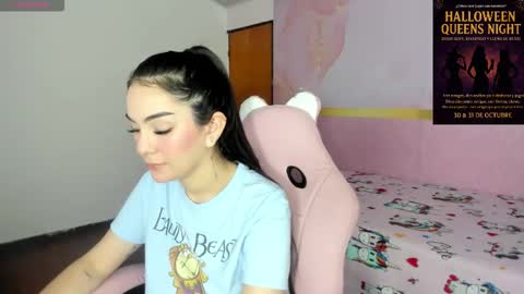 S O F I A online show from October 26, 10:54 am