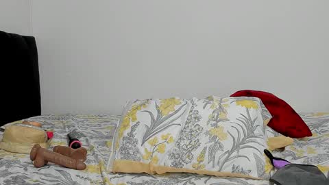 milky_emma online show from October 30, 7:37 pm