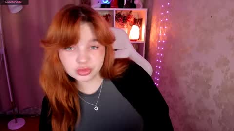 Lisa online show from April 23, 12:12 pm